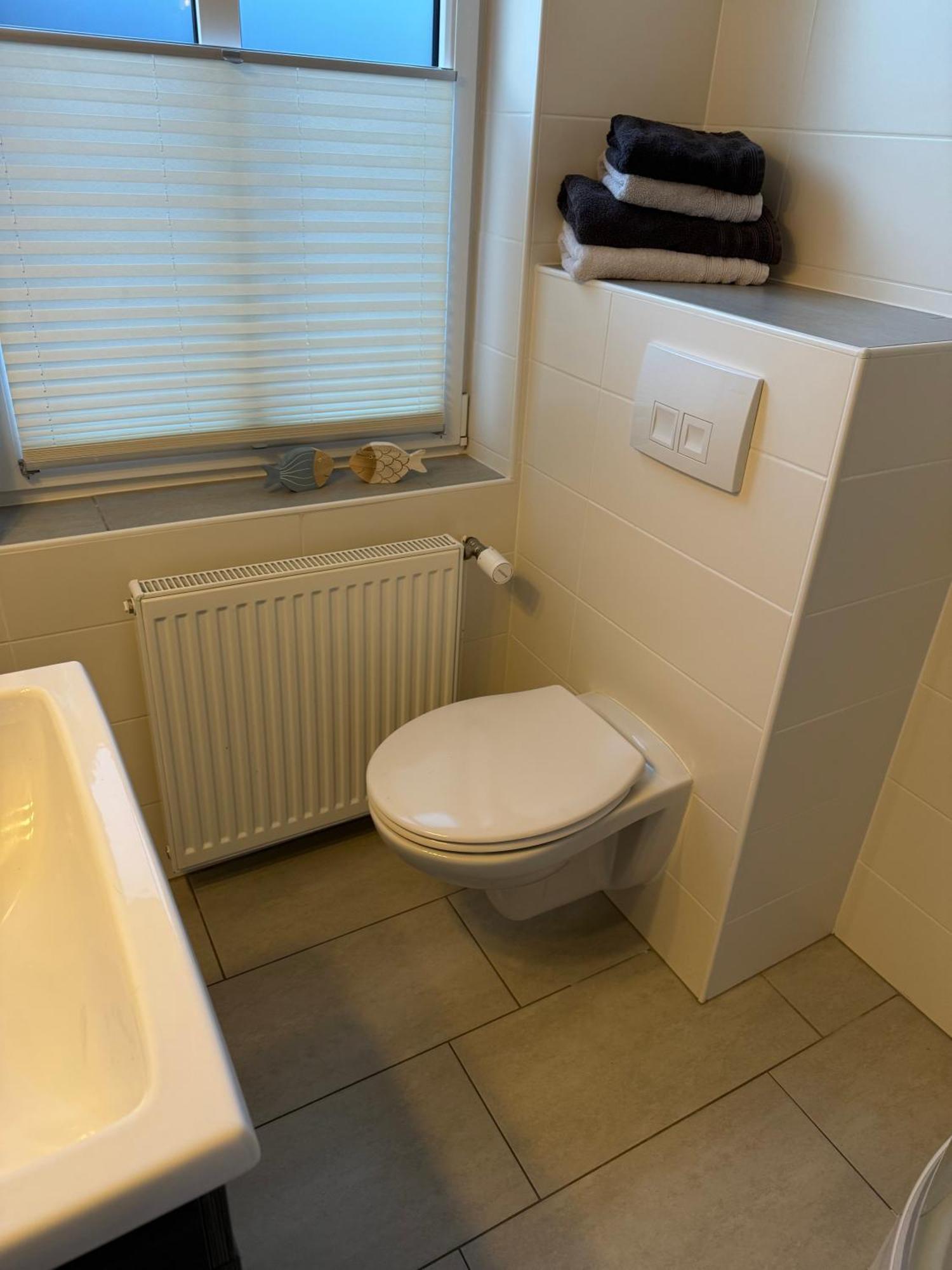 Ferienwohnung „Ole Karkenwech“ Husum-Roedemis Husum  Bagian luar foto
