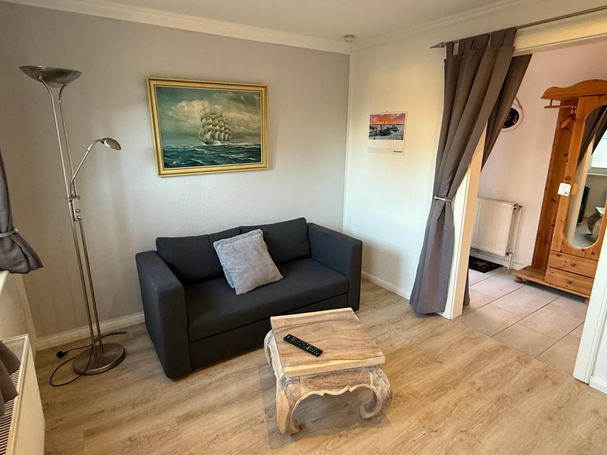Ferienwohnung „Ole Karkenwech“ Husum-Roedemis Husum  Bagian luar foto